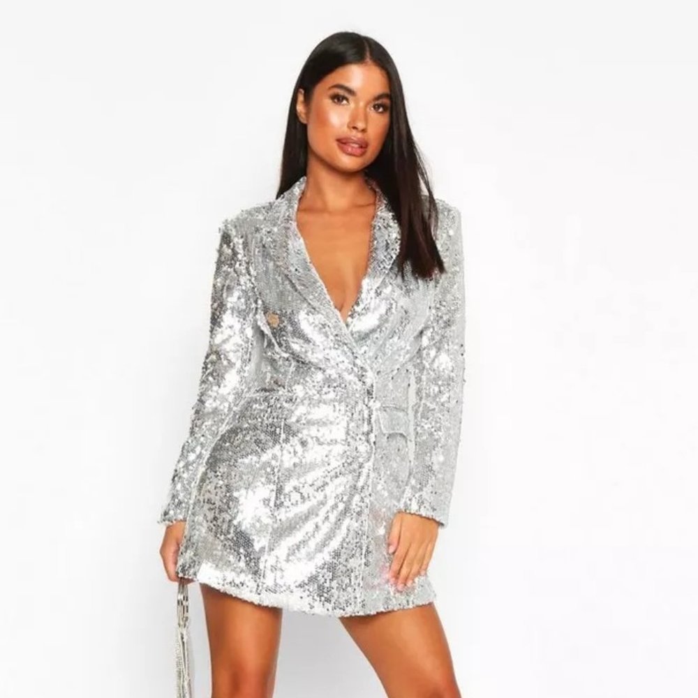Boohoo NWT Petite Blazer Sequin Silver Dress